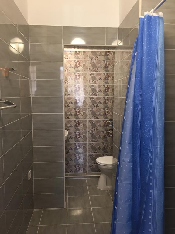 Kálvin Vendégszobák Debrecen Esterno foto