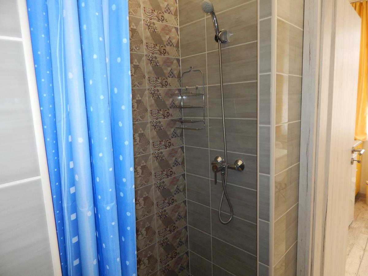 Kálvin Vendégszobák Debrecen Esterno foto